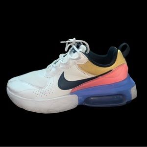 Nike Women's Shoes
Nike Air Max Verona